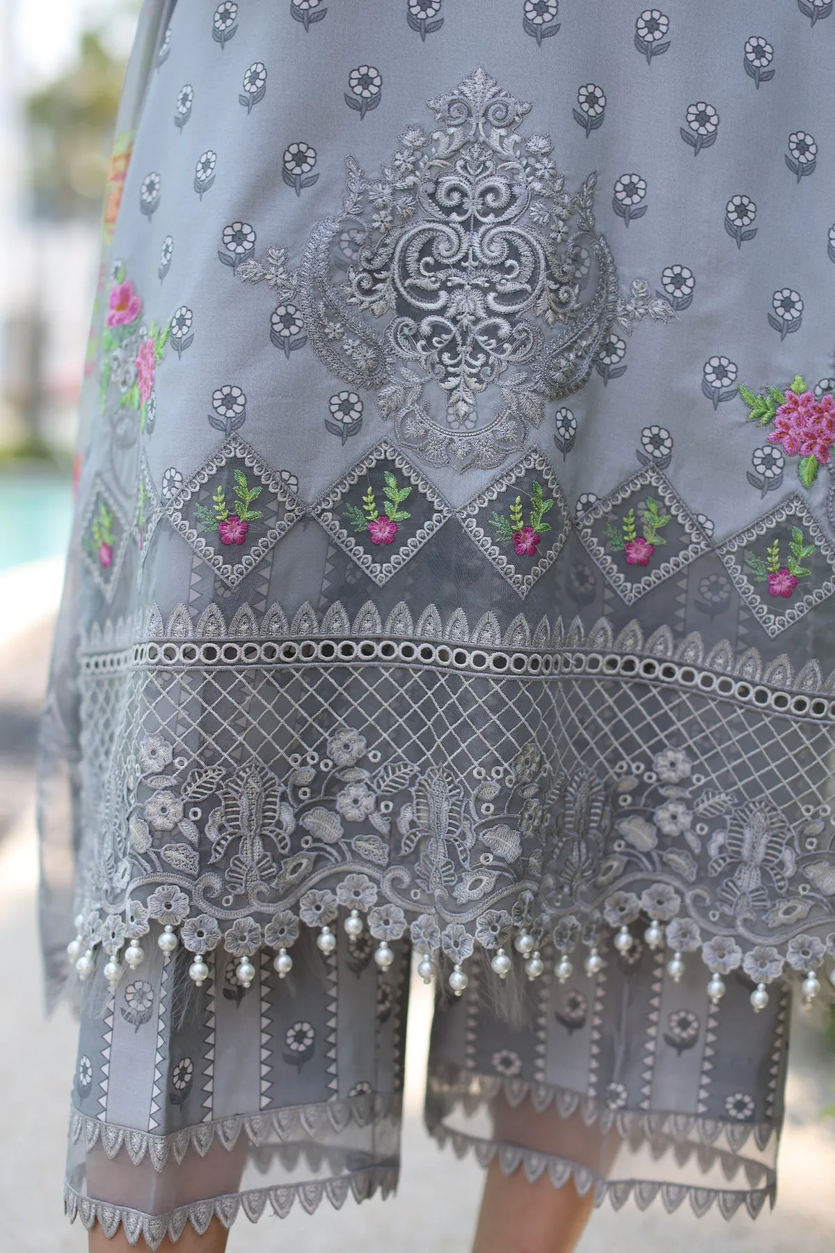 3-PC UNSTITCHED EMBROIDERED LAWN SHIRT WITH EMBROIDERED CHIFFON DUPATTA  CN4-14