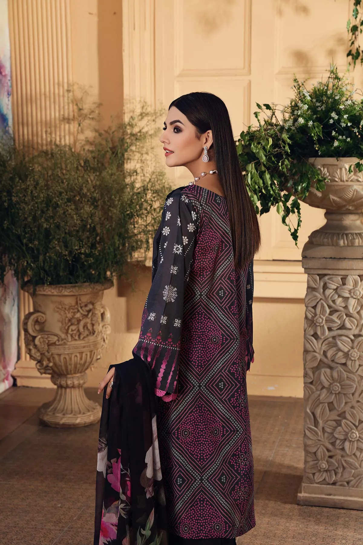 3 Pc Unstitched Embroidered Lawn With Chiffon Dupatta SH-14