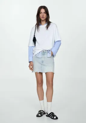 Denim miniskirt with frayed hem