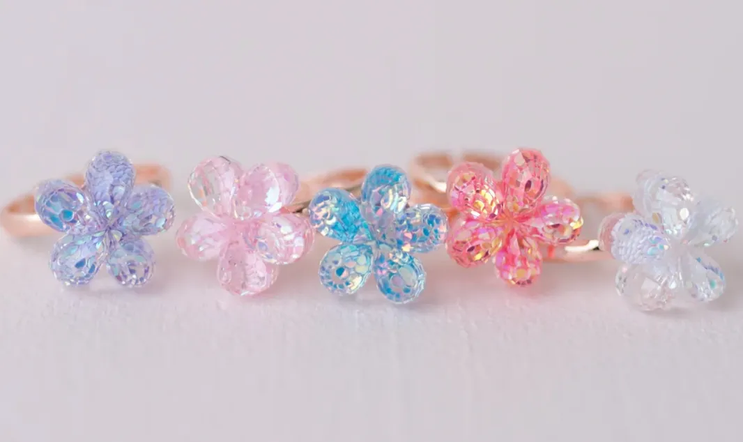 Great Pretenders - Boutique Shimmer Flower Rings