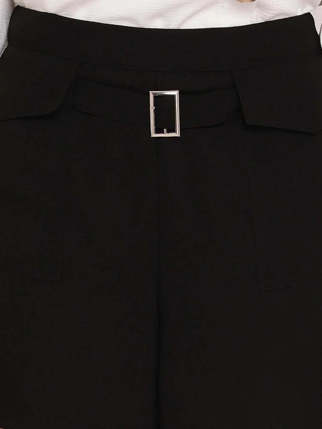 Shorts With Pocket In Front