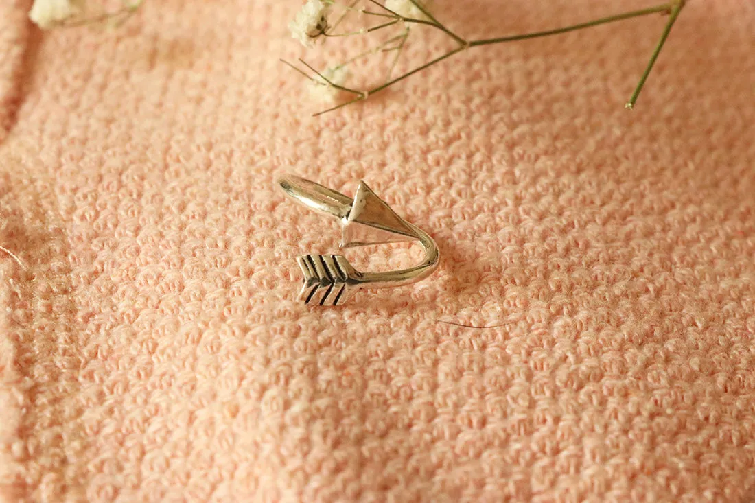 Simple Arrow Bracelet