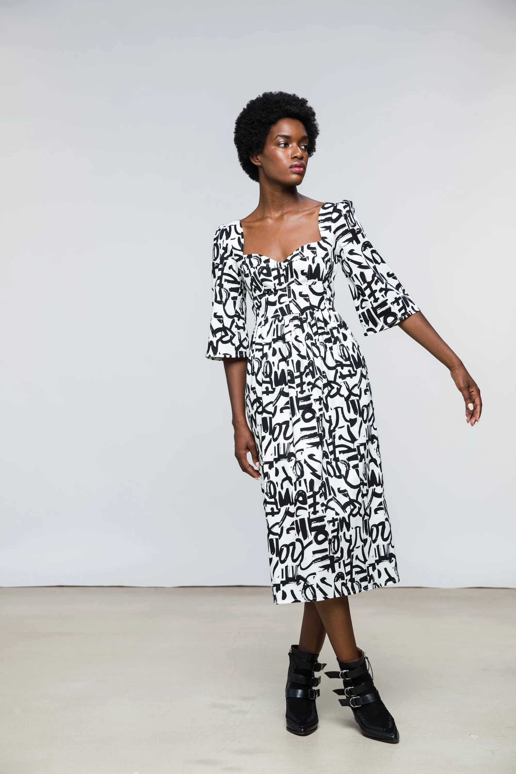 Suzan Dress / Milk + Black Brushstroke Cotton