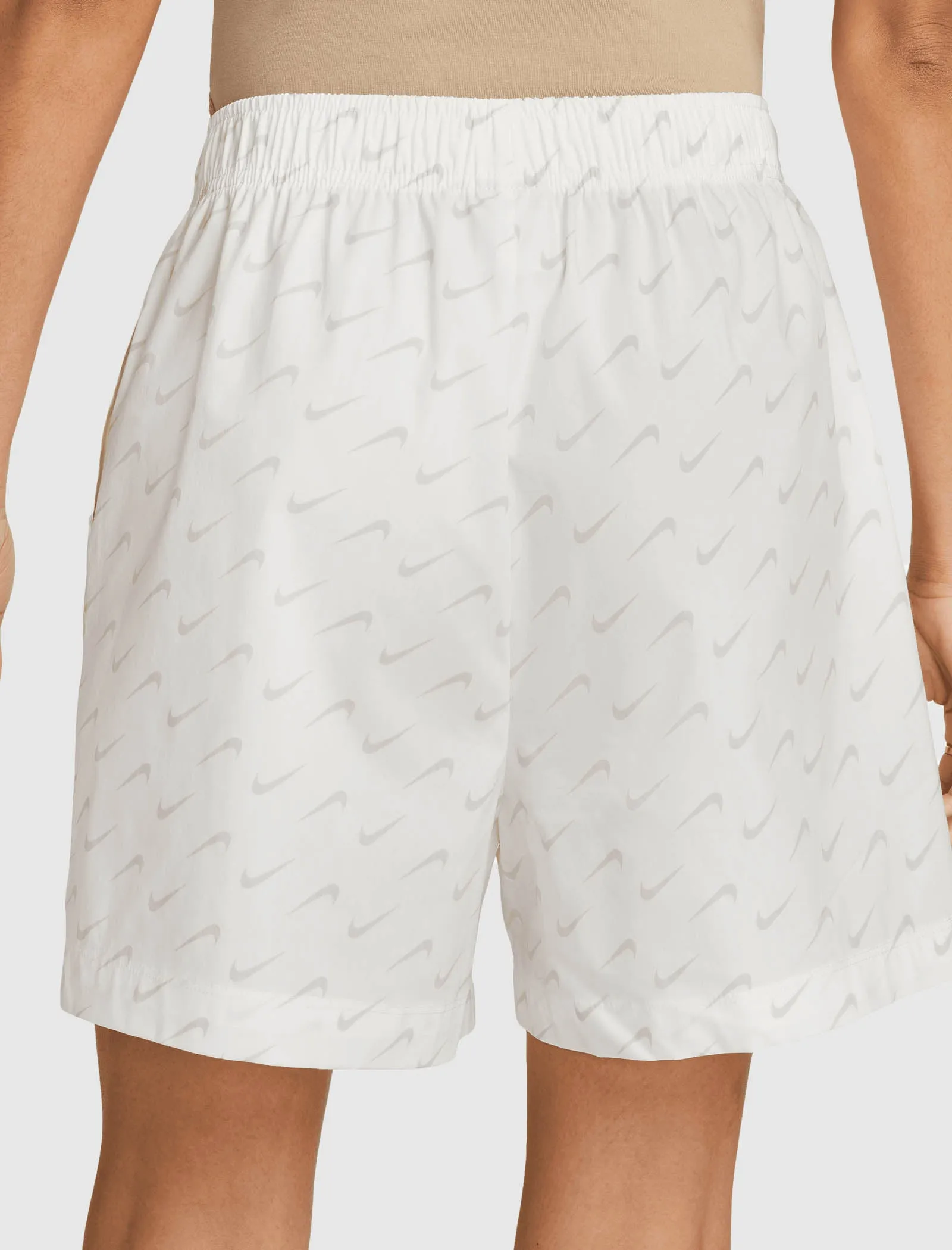 WOMEN'S HIGH-WAISTED WOVEN SHORT